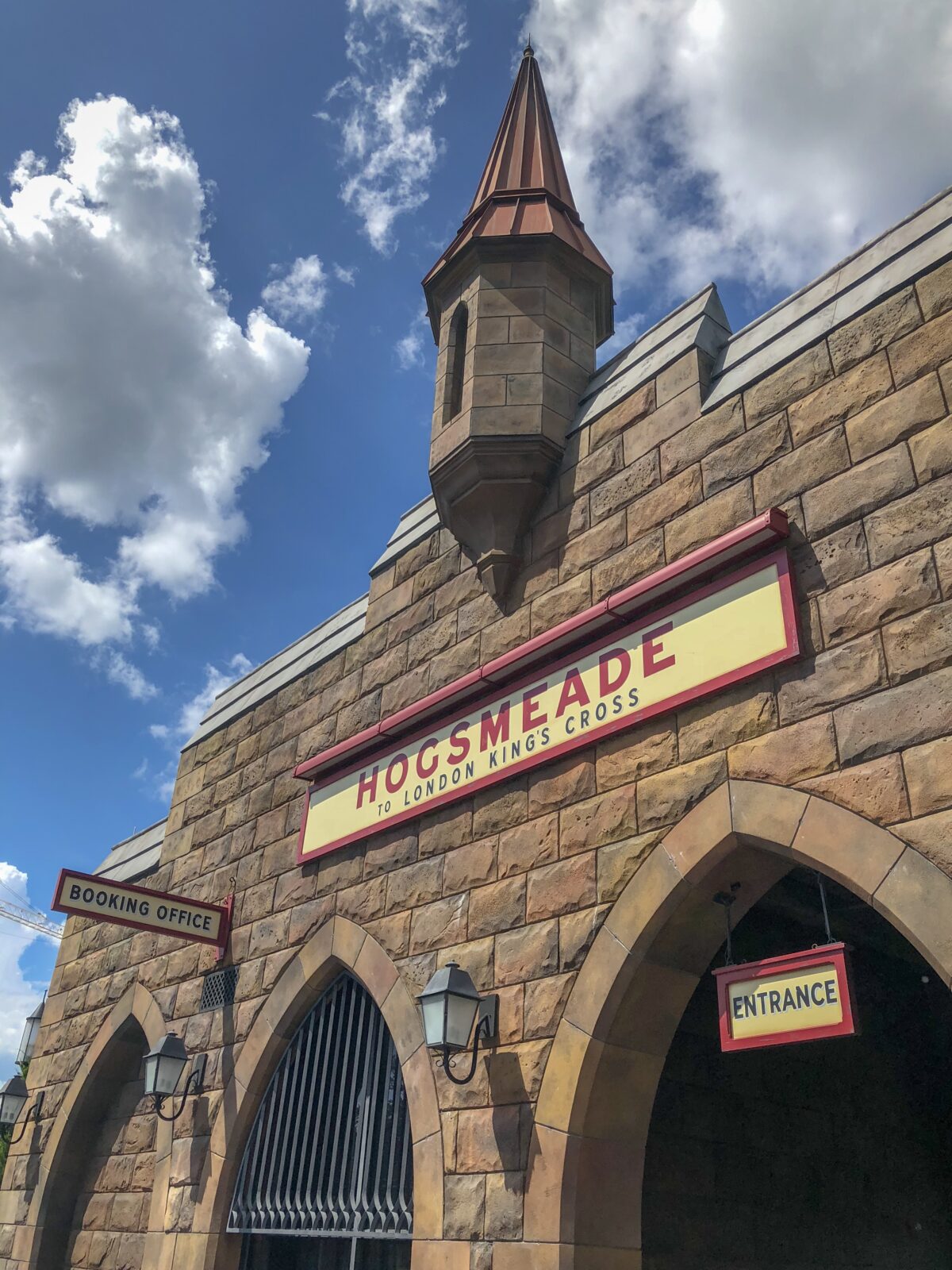 The Wizarding World of Harry Potter Hogsmeade Station