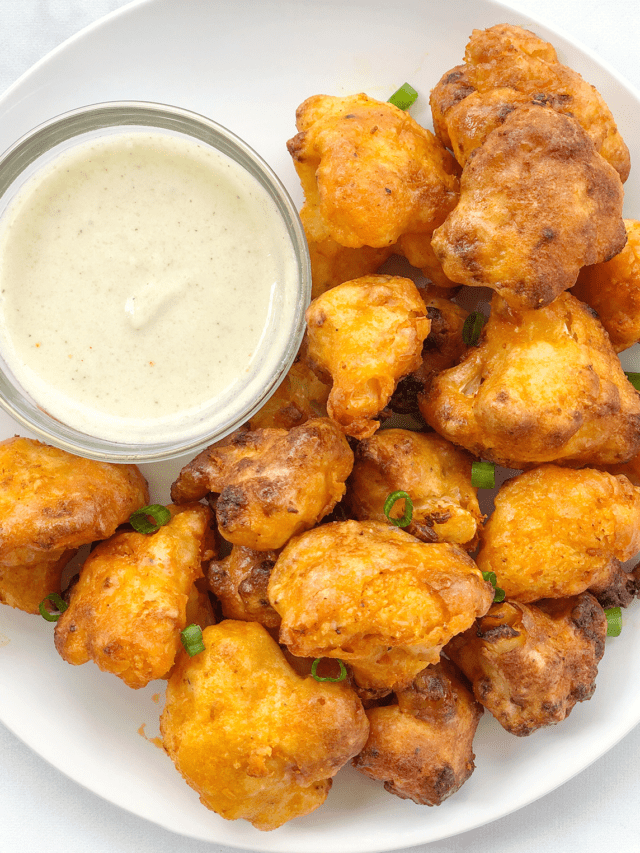 cropped-vegan-buffalo-cauliflower-wings-with-ranch-dressing-dip.png