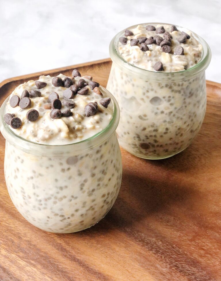 Chocolate Chip Overnight Oats - The Urben Life
