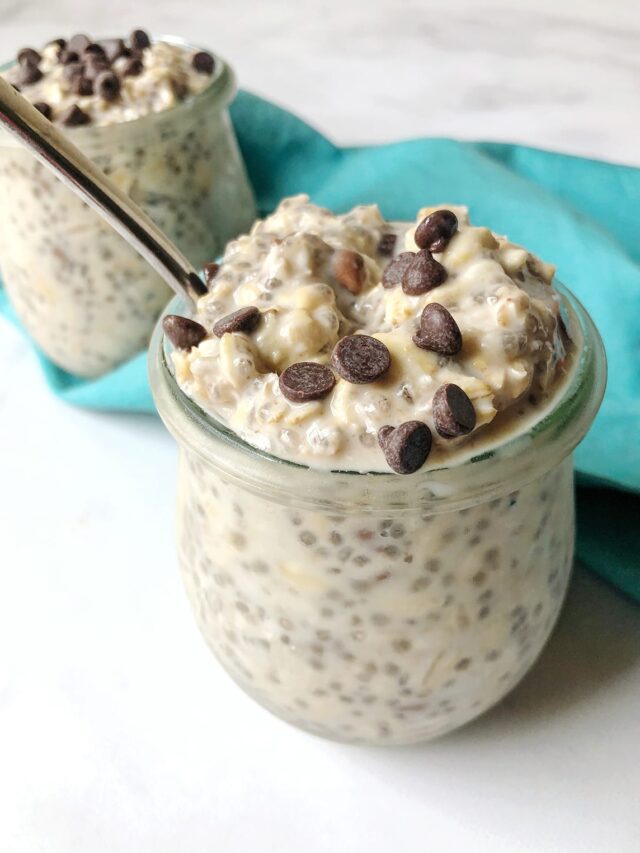 Chocolate Chip Overnight Oats Recipe - The Urben Life