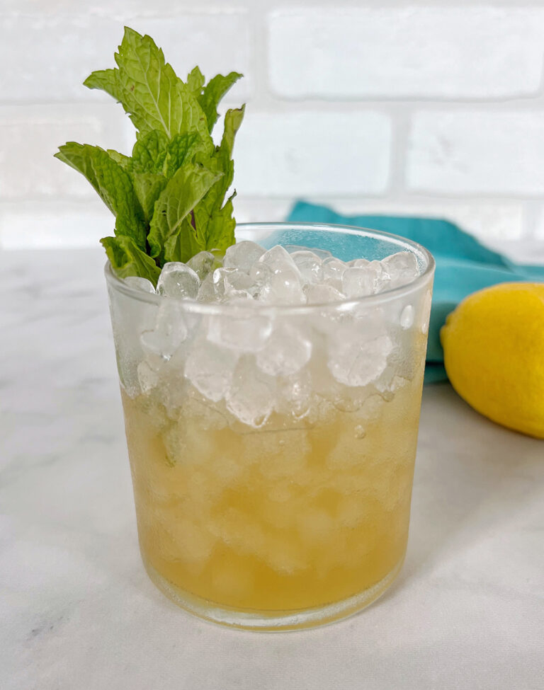 Boisson Racket Smash Classic Bourbon Smash Recipe - The Urben Life