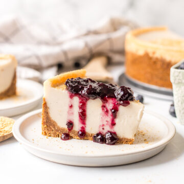 baked vegan cheesecake with fruit topping.