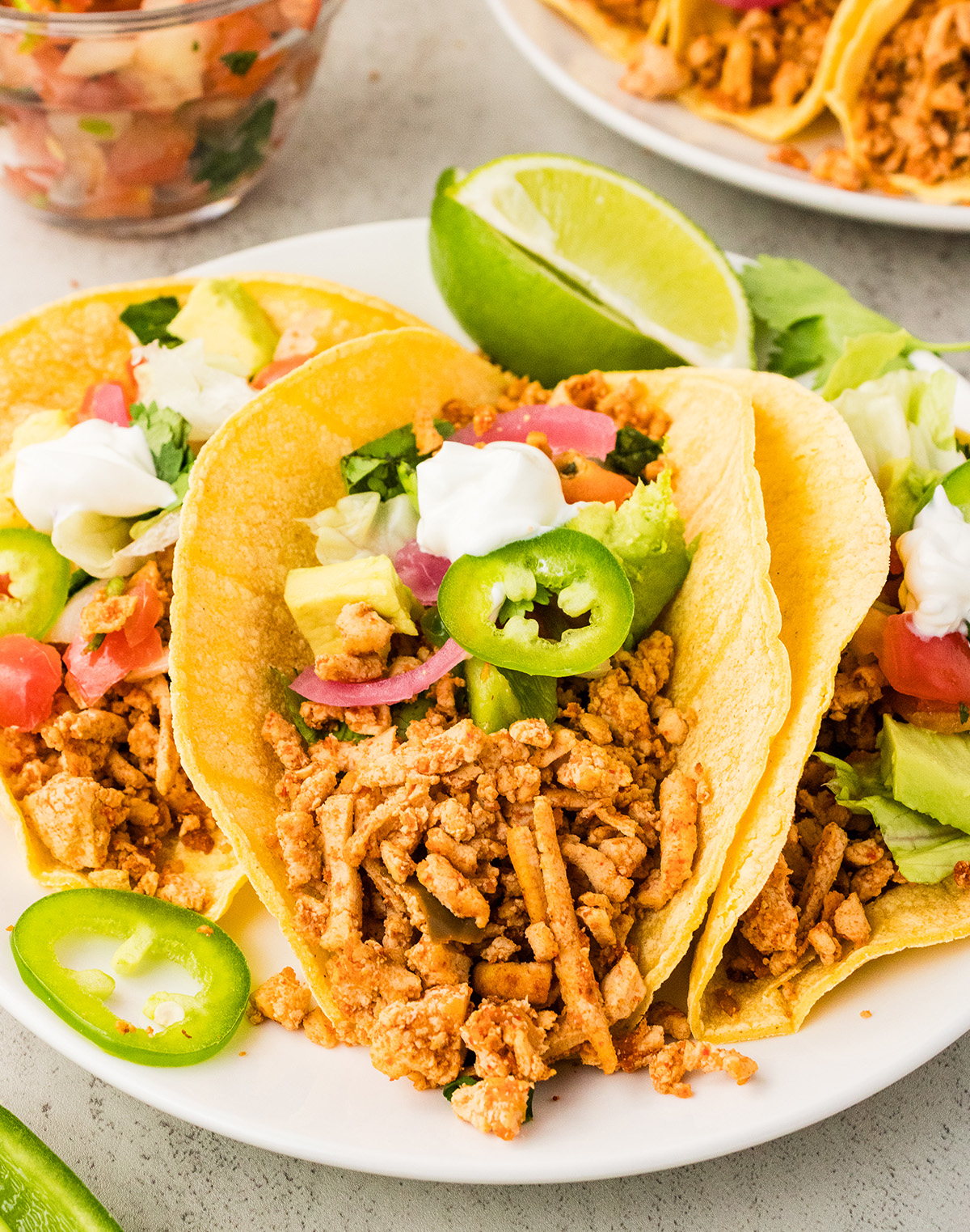 tofu tacos served with fresh toppings