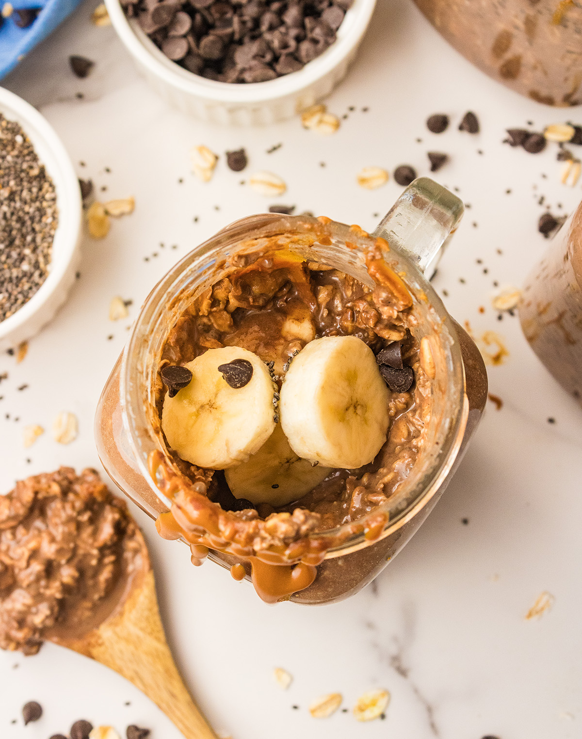 overnight oats with peanut butter and chocolate